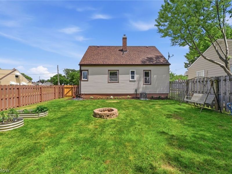 5010 Claremont Boulevard, Garfield Heights, OH 44125 Photo 30