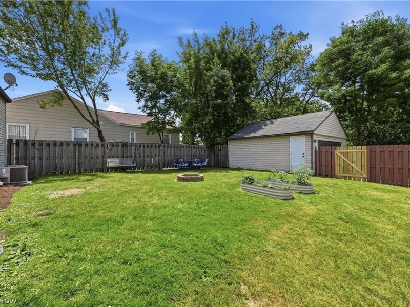 5010 Claremont Boulevard, Garfield Heights, OH 44125 Photo 31