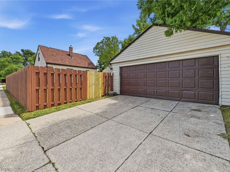 5010 Claremont Boulevard, Garfield Heights, OH 44125 Photo 32