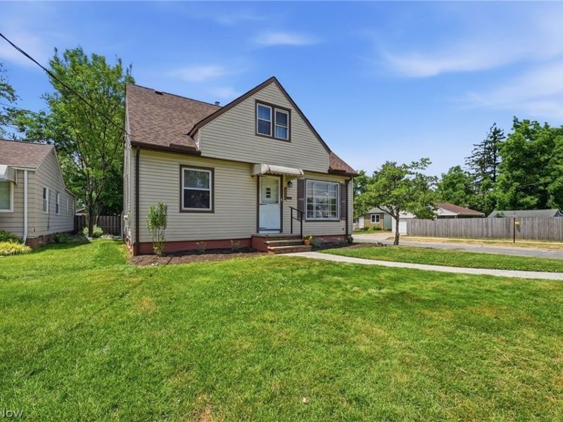 5010 Claremont Boulevard, Garfield Heights, OH 44125 Photo 33