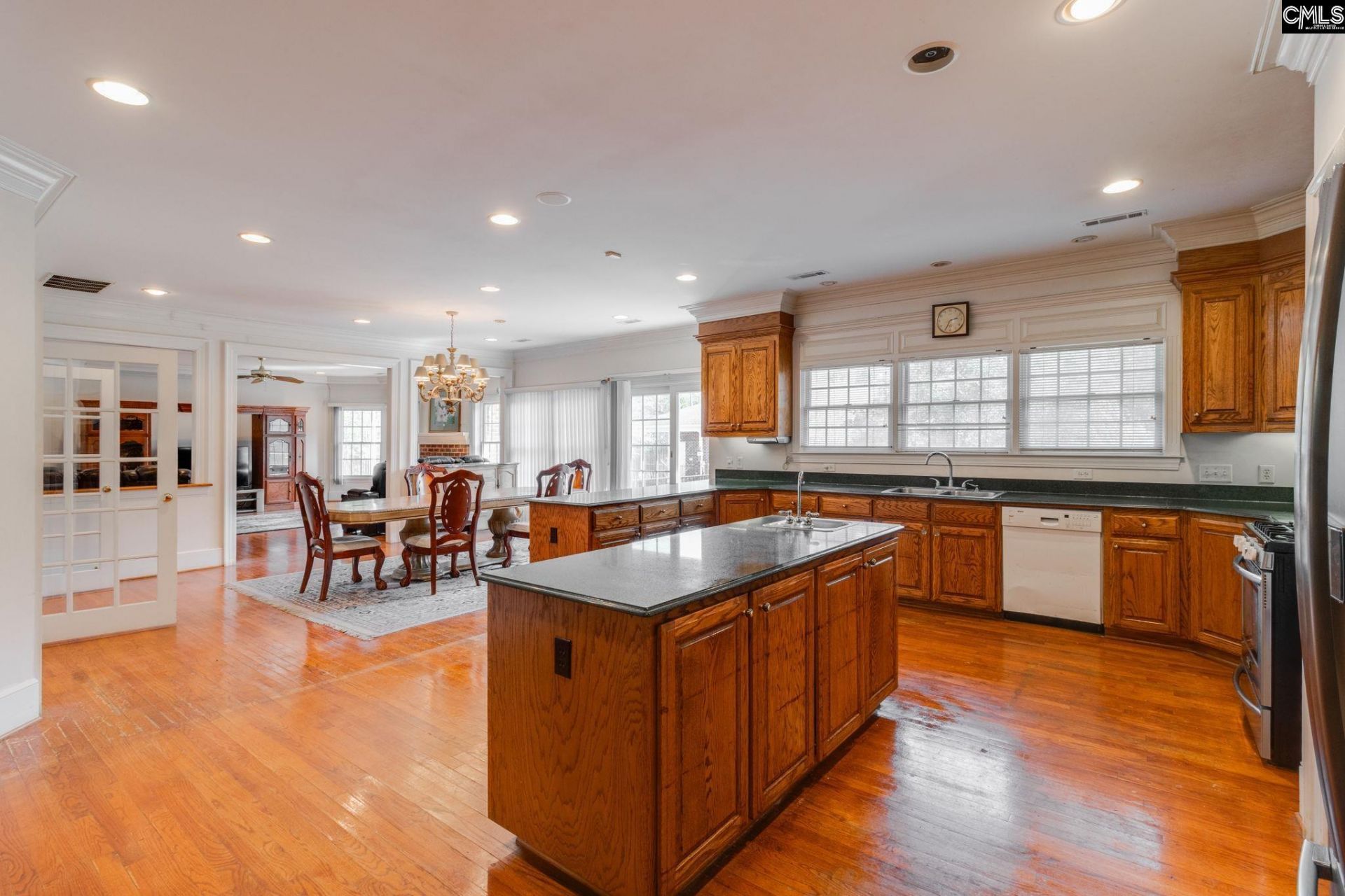 1775 N Kings Highway  Photo 23