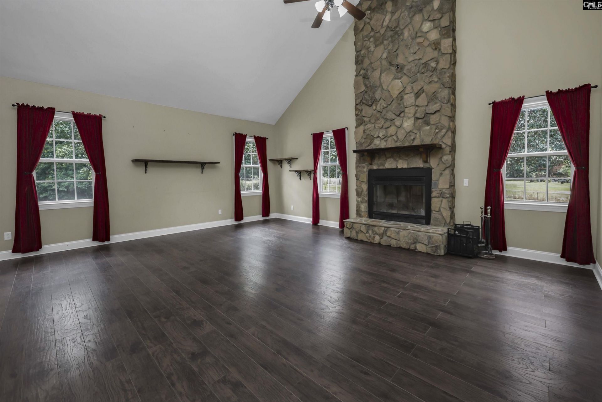143 Harrison Circle  Photo 4