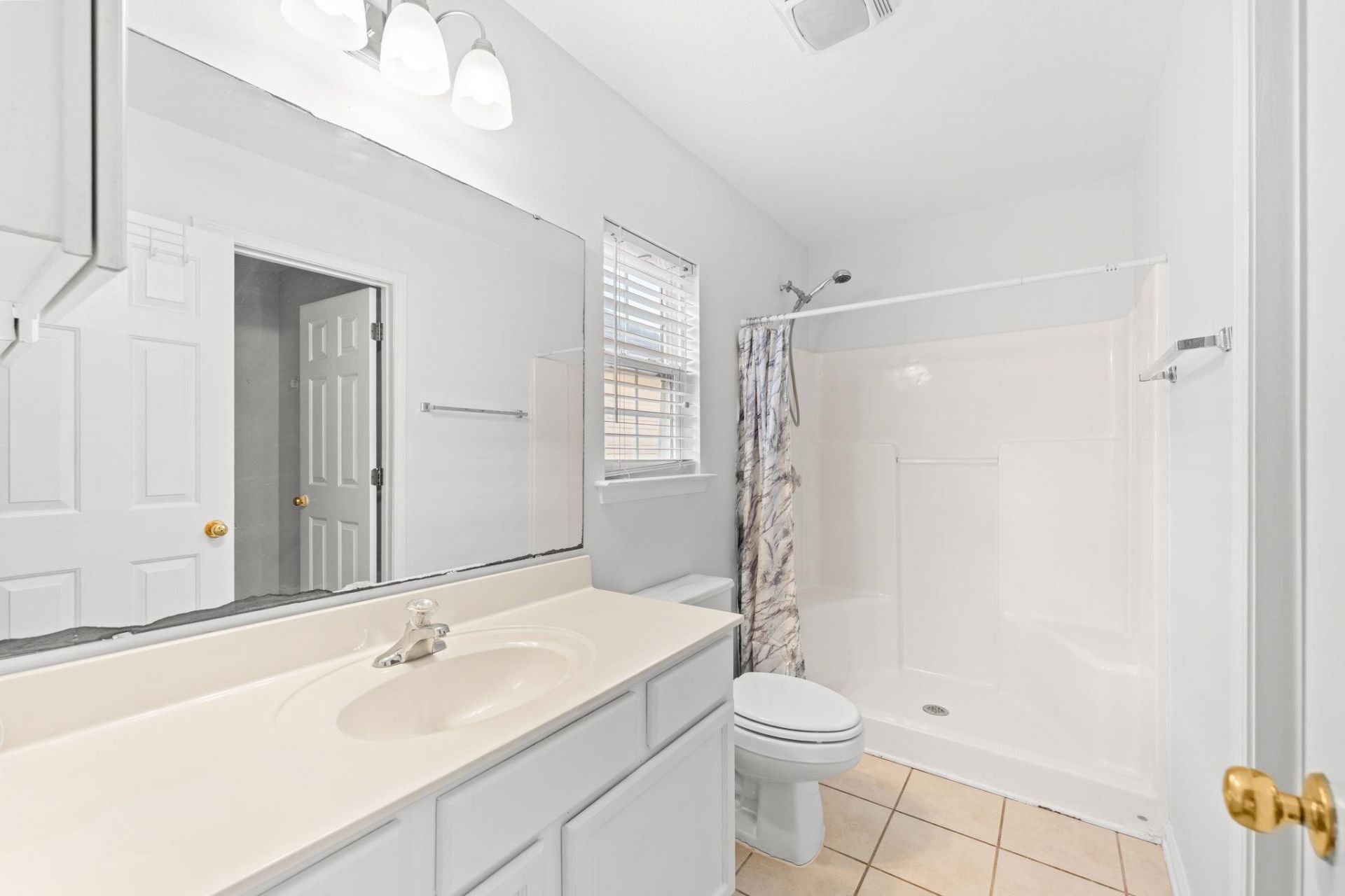 1117 Stoney Falls Blvd.  Photo 16