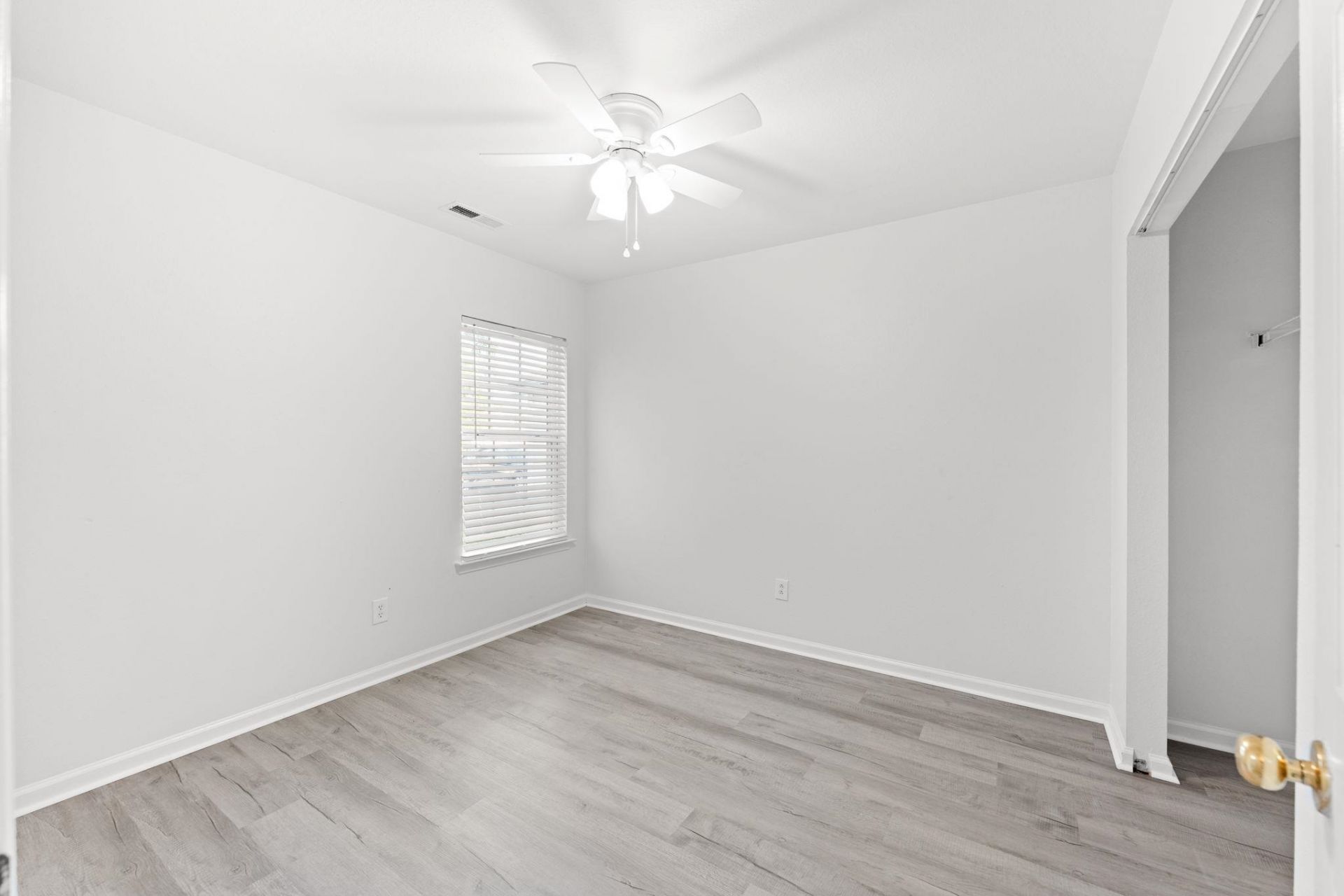 1117 Stoney Falls Blvd.  Photo 22