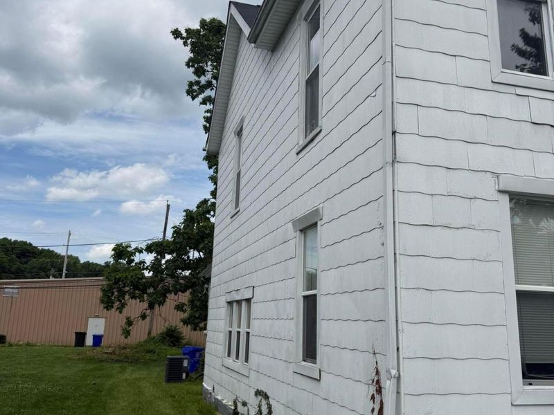 2188 Margaret Avenue , Columbus, OH 43219 Photo 2