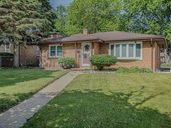3212 Elisha Avenue , Zion, IL 60099
