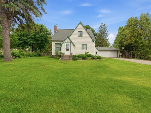 1113 State Street N, Waseca, MN 56093
