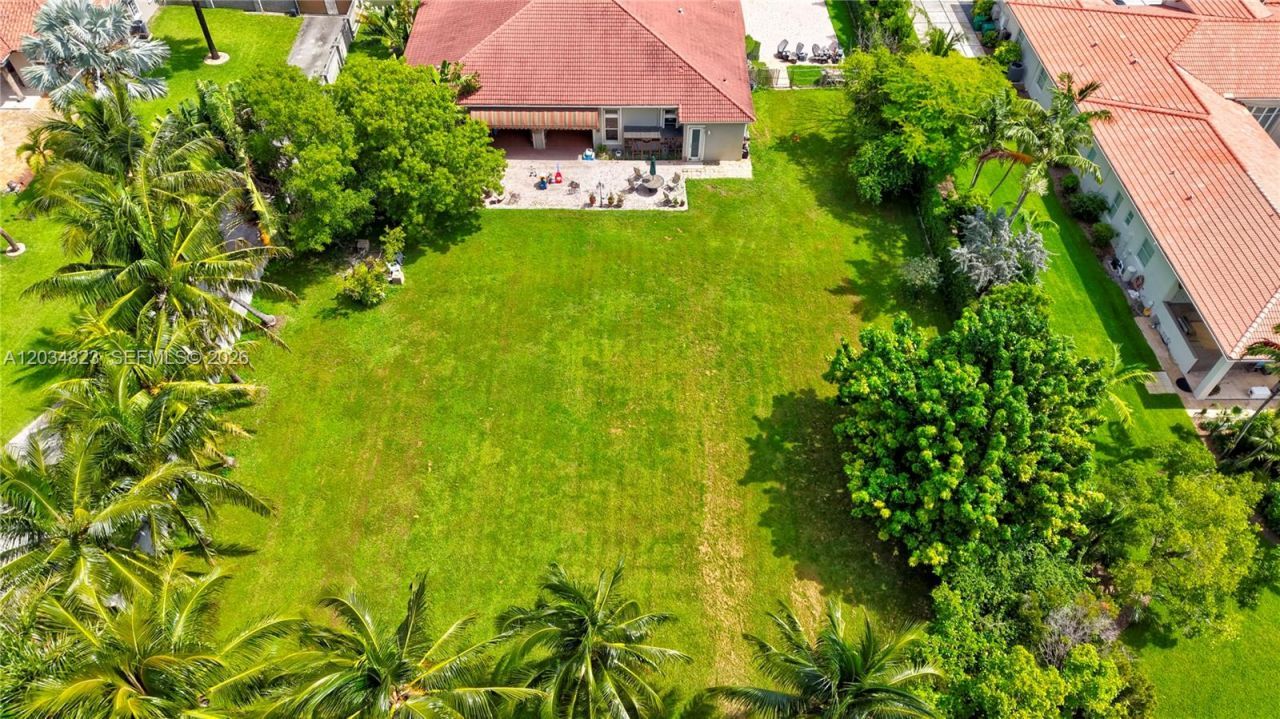 9810 NW 137th St , Hialeah Gardens, FL 33018 Photo