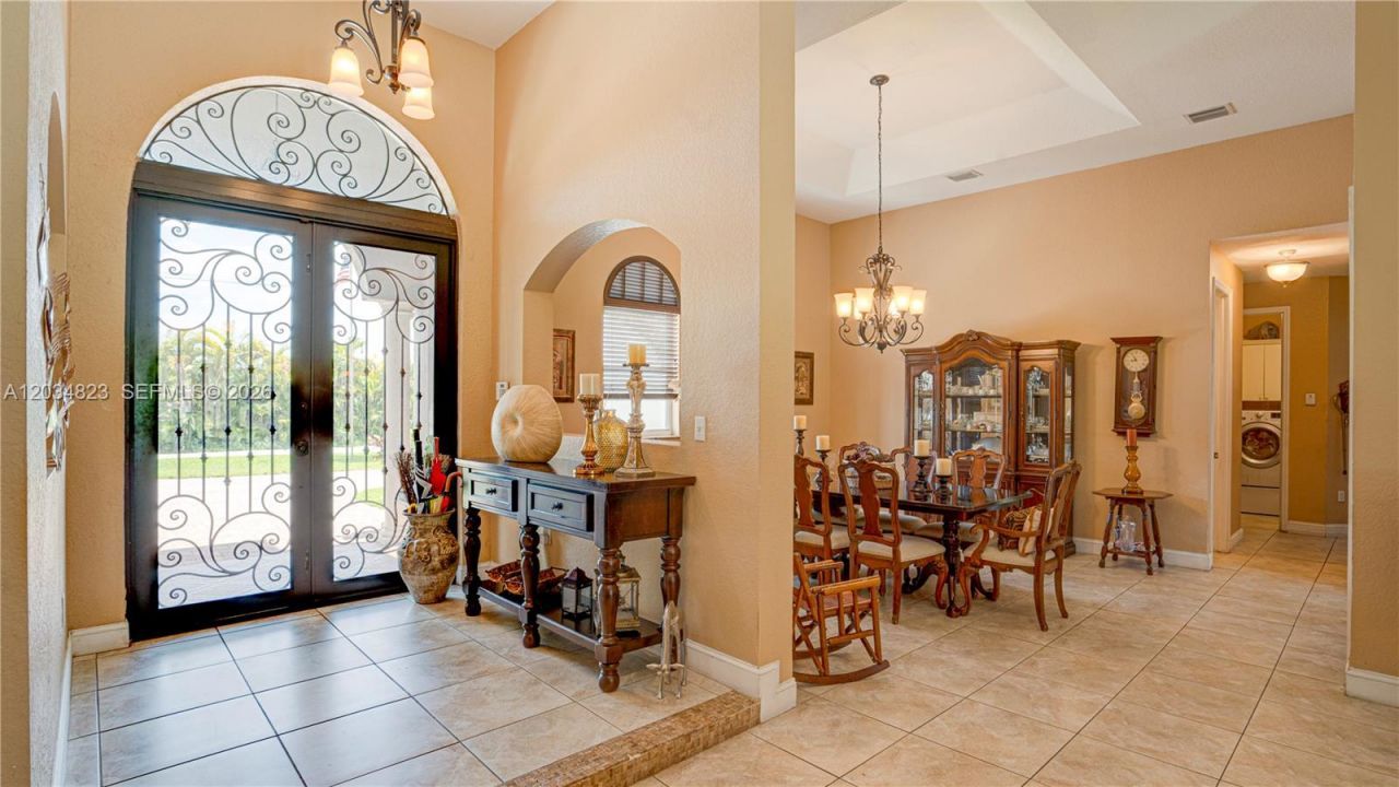 9810 NW 137th St , Hialeah Gardens, FL 33018 Photo