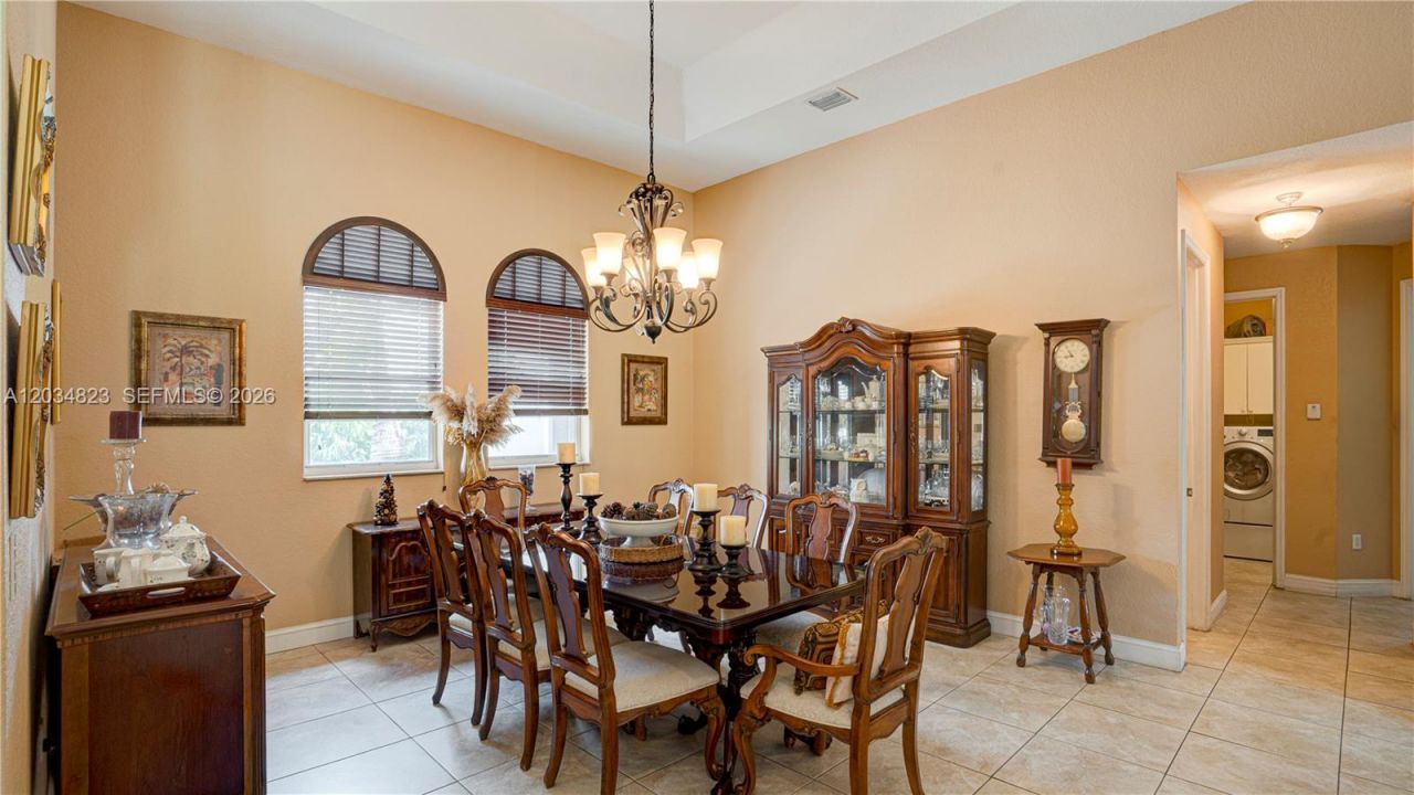9810 NW 137th St , Hialeah Gardens, FL 33018 Photo