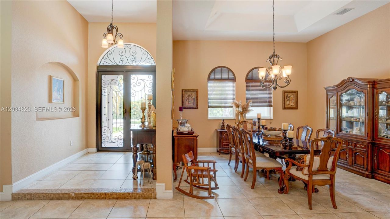 9810 NW 137th St , Hialeah Gardens, FL 33018 Photo