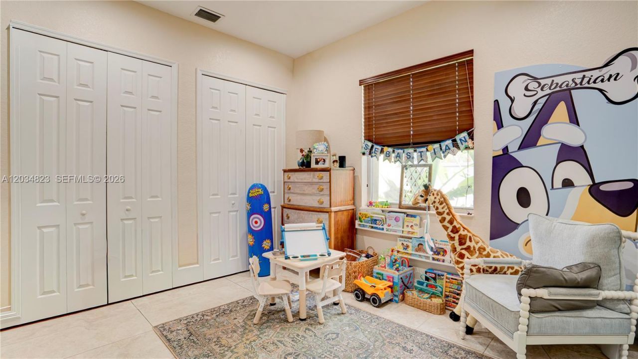 9810 NW 137th St , Hialeah Gardens, FL 33018 Photo