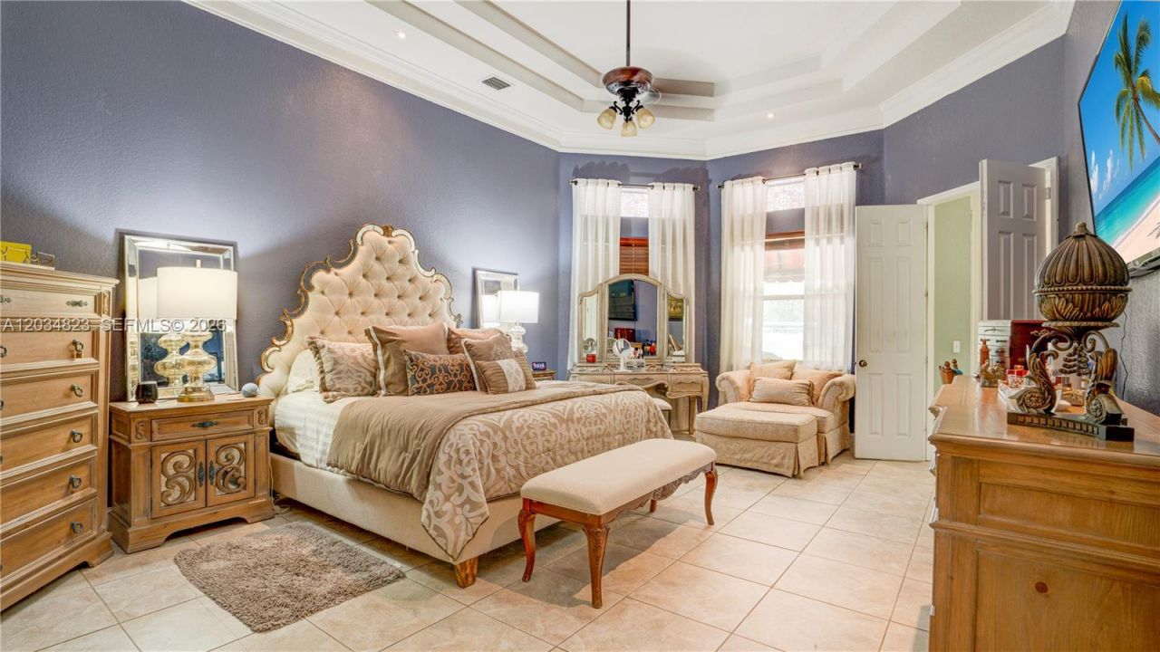 9810 NW 137th St , Hialeah Gardens, FL 33018 Photo