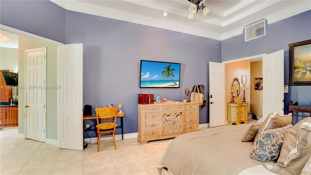 9810 NW 137th St , Hialeah Gardens, FL 33018 Photo