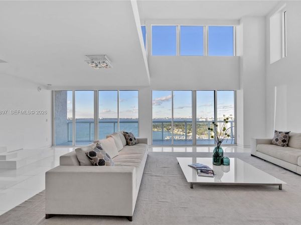 10 Venetian Way, Unit PH04, Miami Beach, FL 33139