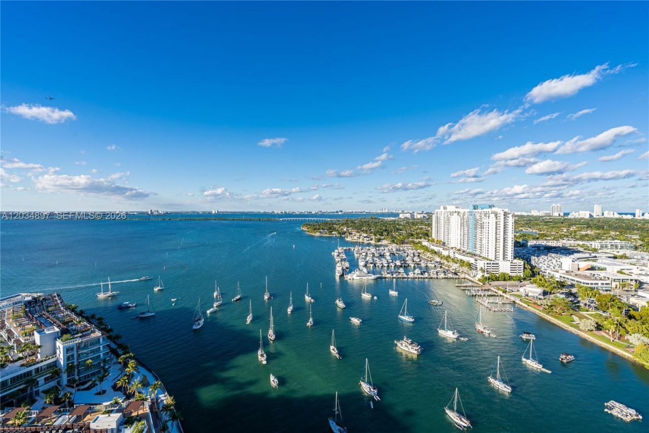 10 Venetian Way, Unit PH04, Miami Beach, FL 33139 Photo