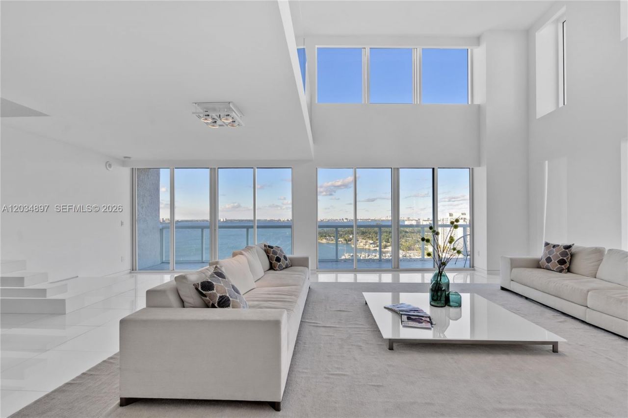 10 Venetian Way , Unit PH04, Miami Beach, FL 33139 Photo