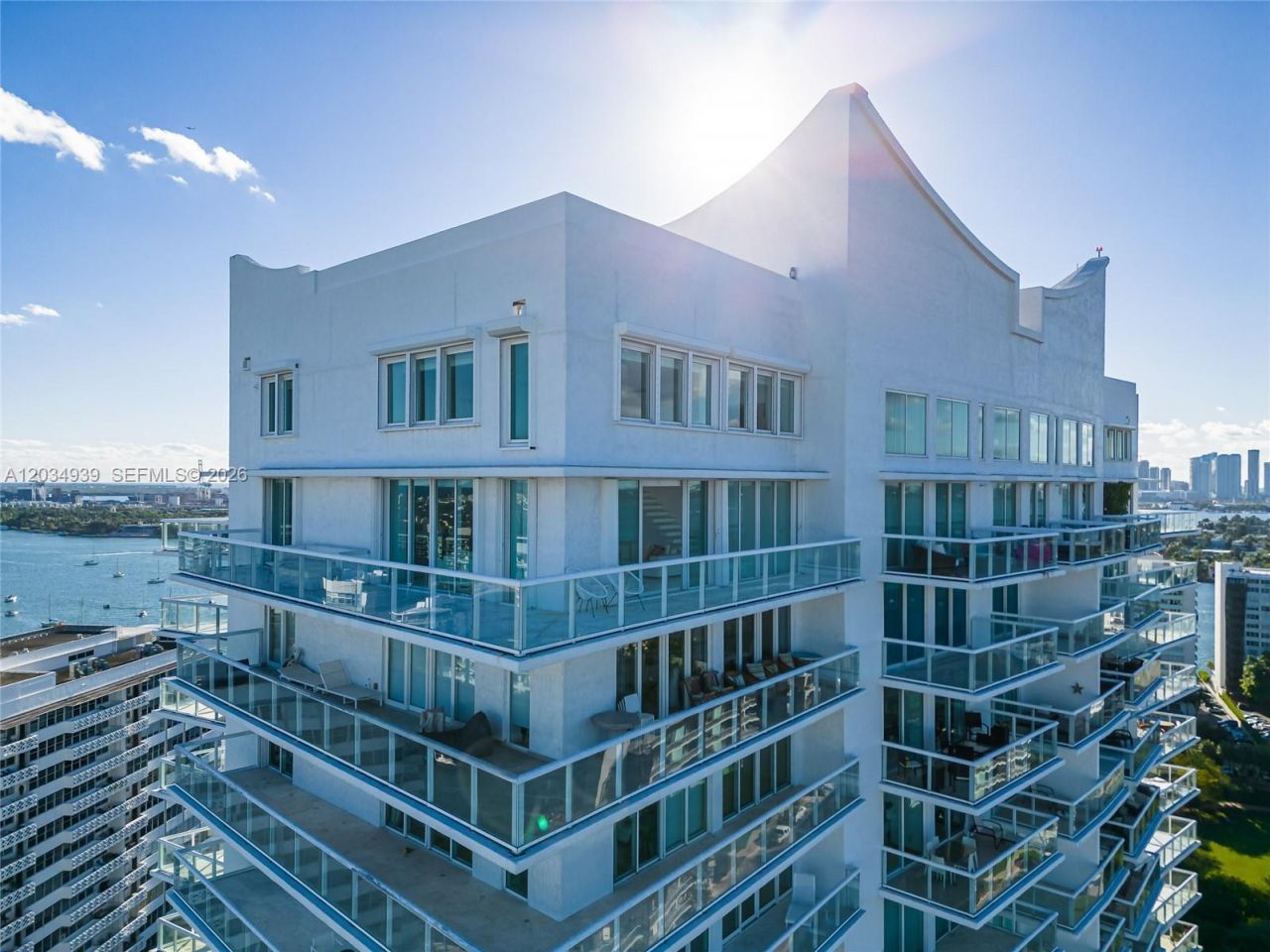 10 Venetian Way, Unit PH04, Miami Beach, FL 33139 Photo