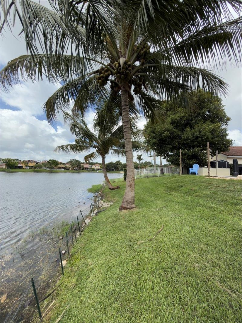 8404 SW 42nd Ct, Davie, FL 33328 Photo
