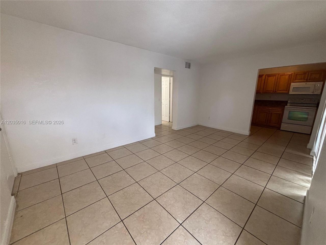 8275 NE Miami Ct , Unit 202, Miami, FL 33138 Photo