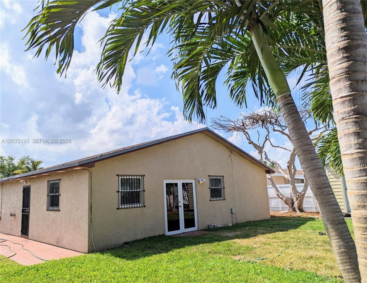25405 SW 127th Ct, Homestead, FL 33032 Photo