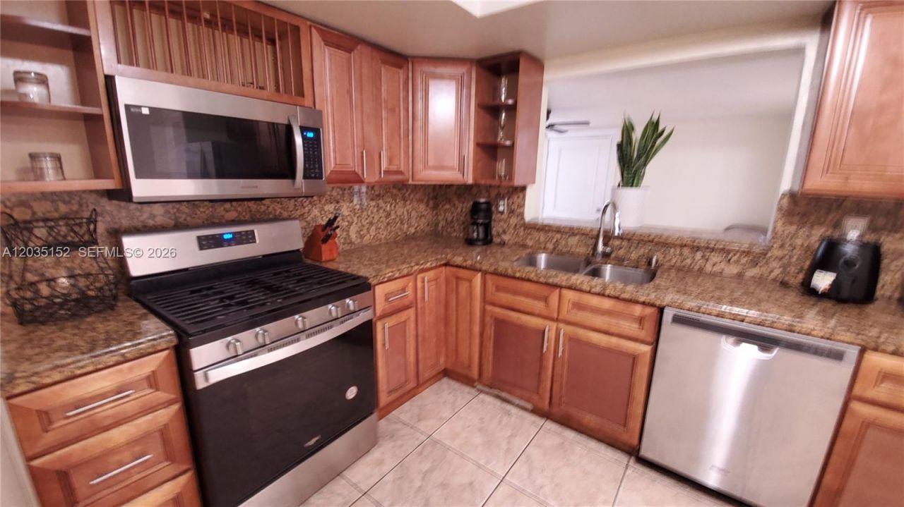 7607 Dilido Blvd , Miramar, FL 33023 Photo