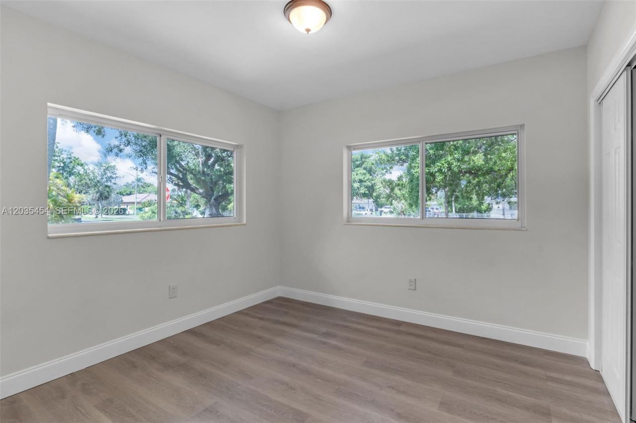 1701 NE 1st Ter , Homestead, FL 33030 Photo