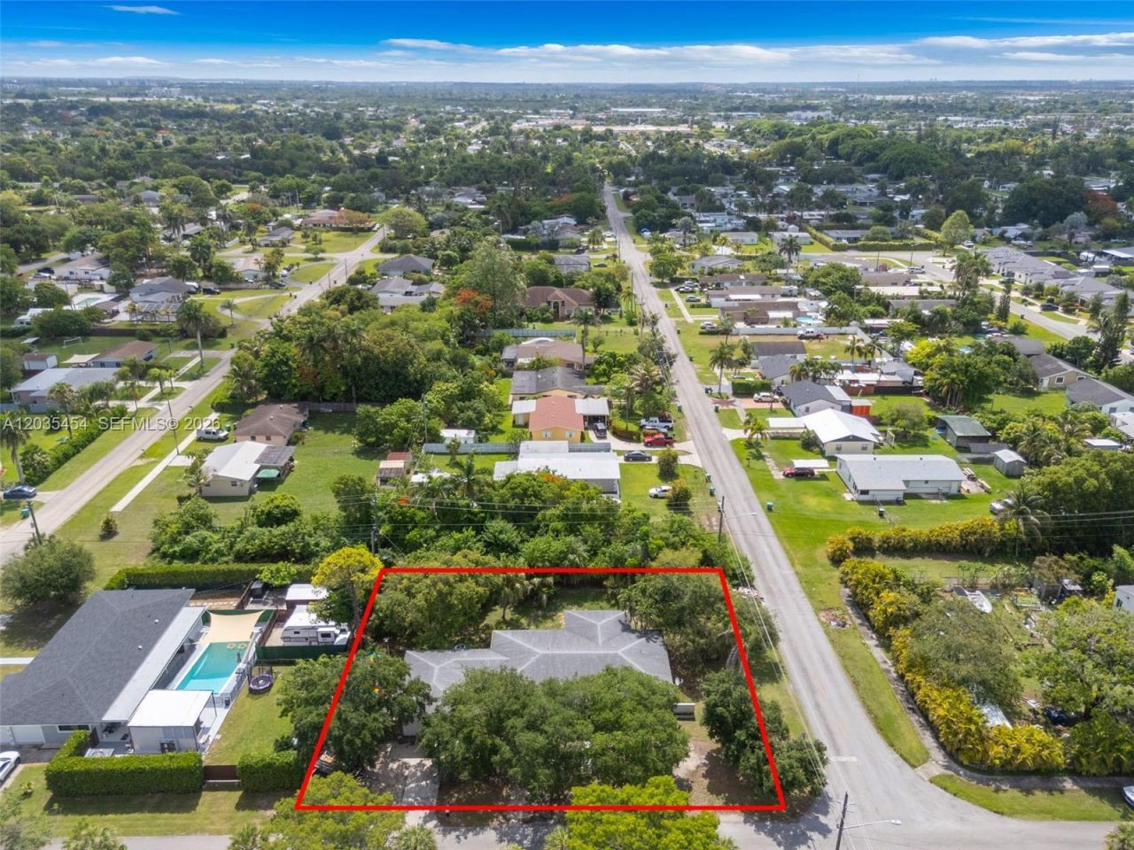 1701 NE 1st Ter , Homestead, FL 33030 Photo