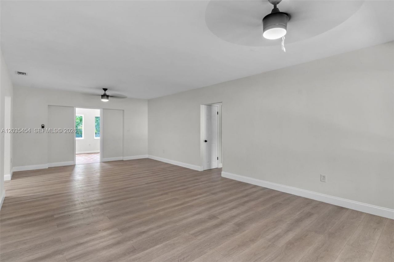 1701 NE 1st Ter , Homestead, FL 33030 Photo