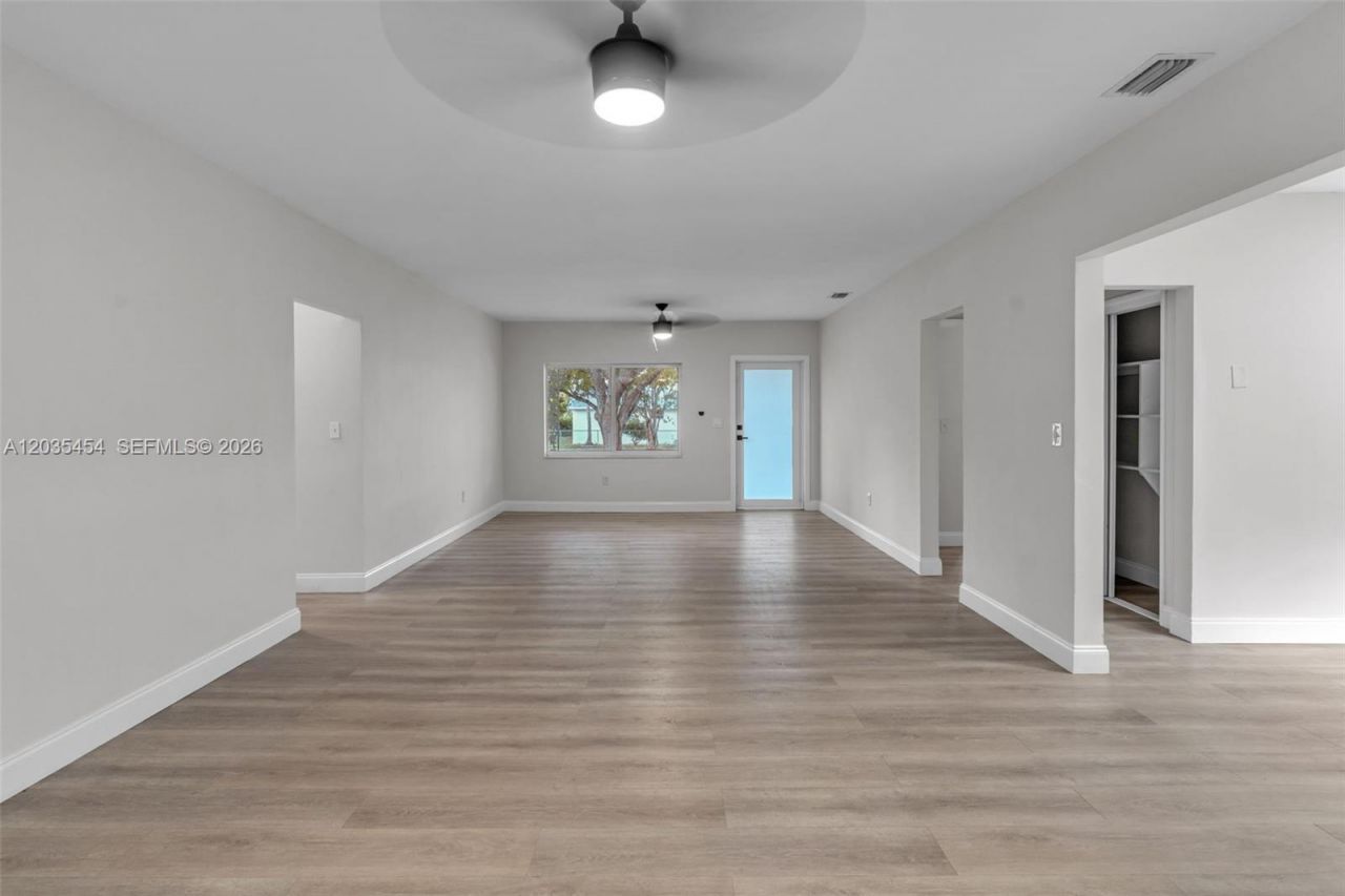 1701 NE 1st Ter , Homestead, FL 33030 Photo