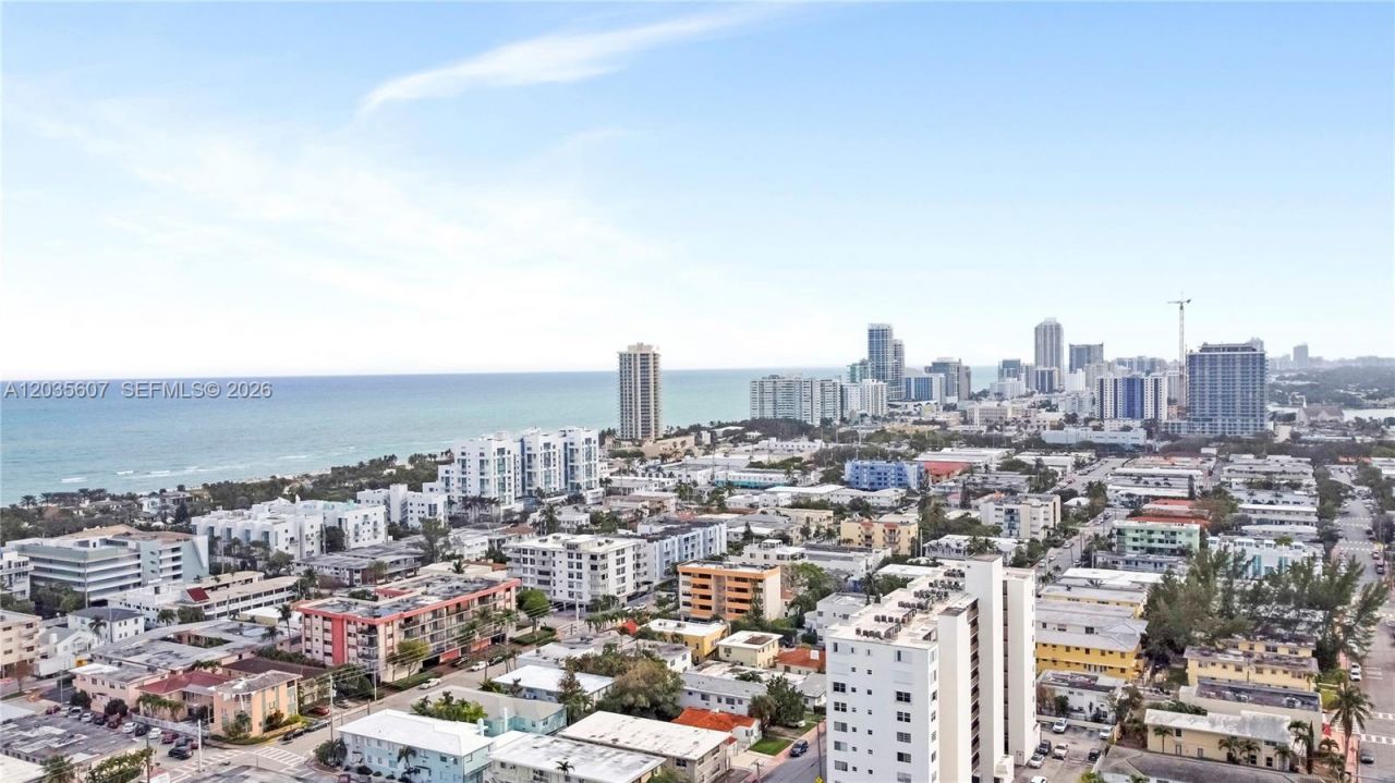 7925 Carlyle Ave , Unit 403, Miami Beach, FL 33141 Photo