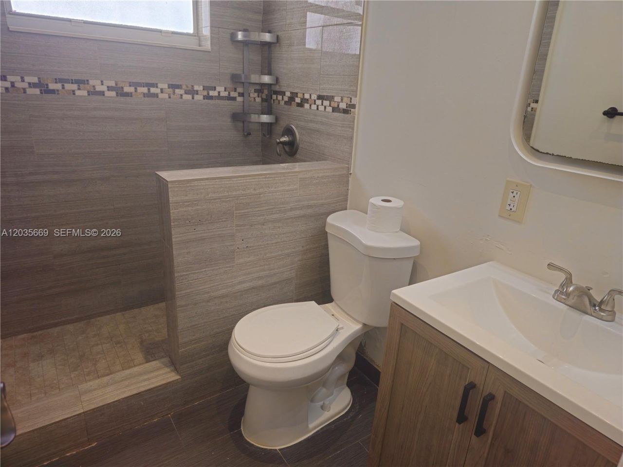 2523 NW 13th Ave , Unit 2521, Miami, FL 33142 Photo