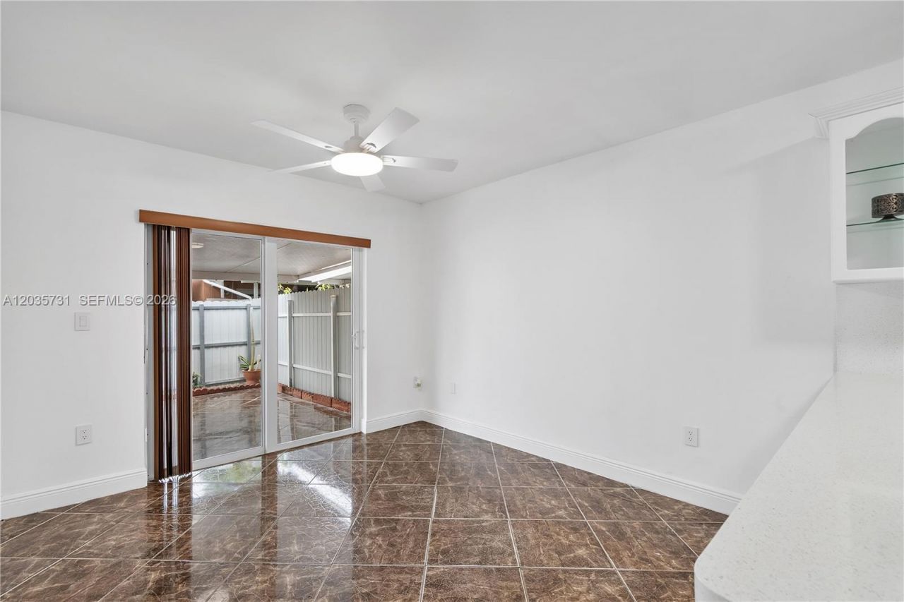 11432 NW 87th Pl, Unit 11432, Hialeah Gardens, FL 33018 Photo