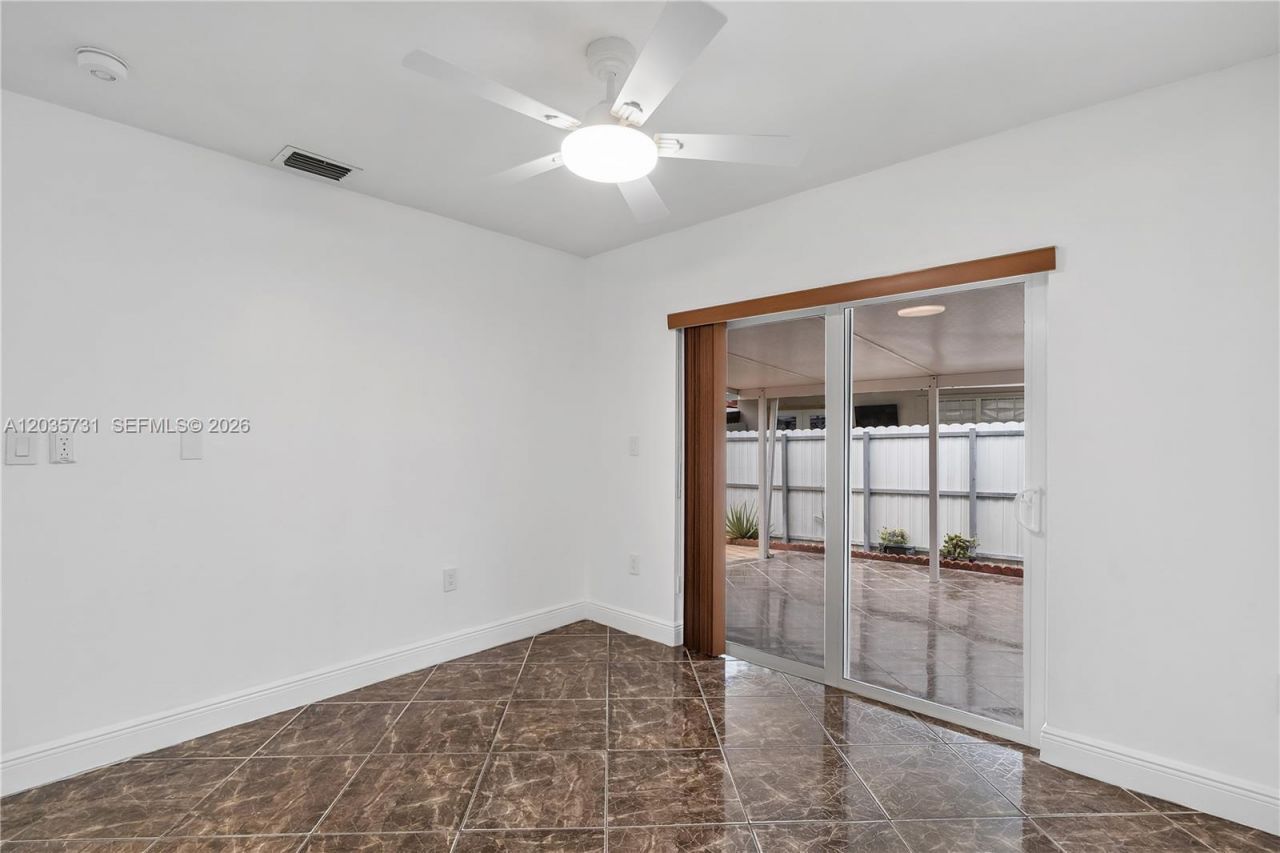 11432 NW 87th Pl, Unit 11432, Hialeah Gardens, FL 33018 Photo