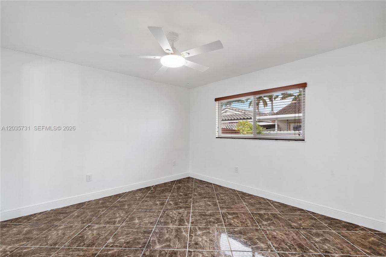 11432 NW 87th Pl, Unit 11432, Hialeah Gardens, FL 33018 Photo