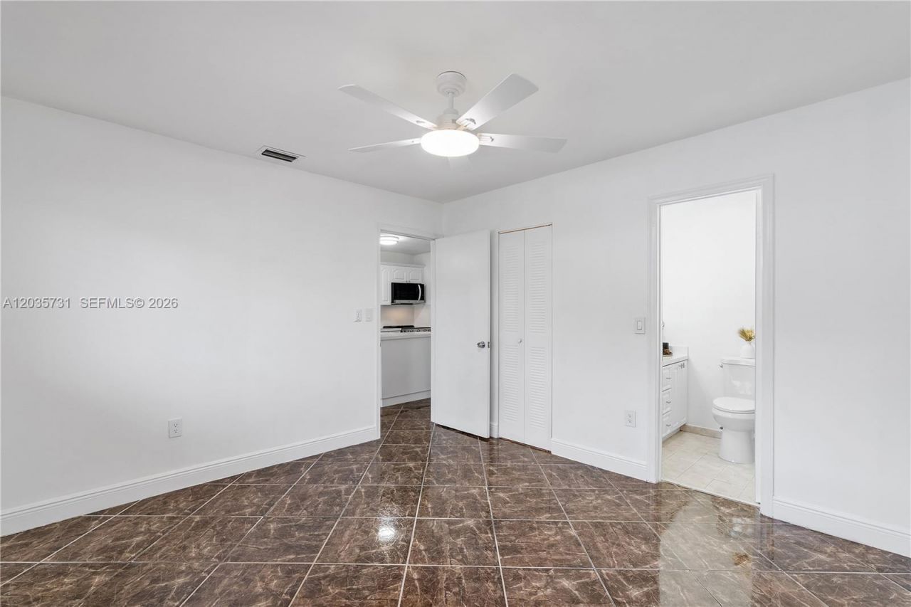 11432 NW 87th Pl, Unit 11432, Hialeah Gardens, FL 33018 Photo
