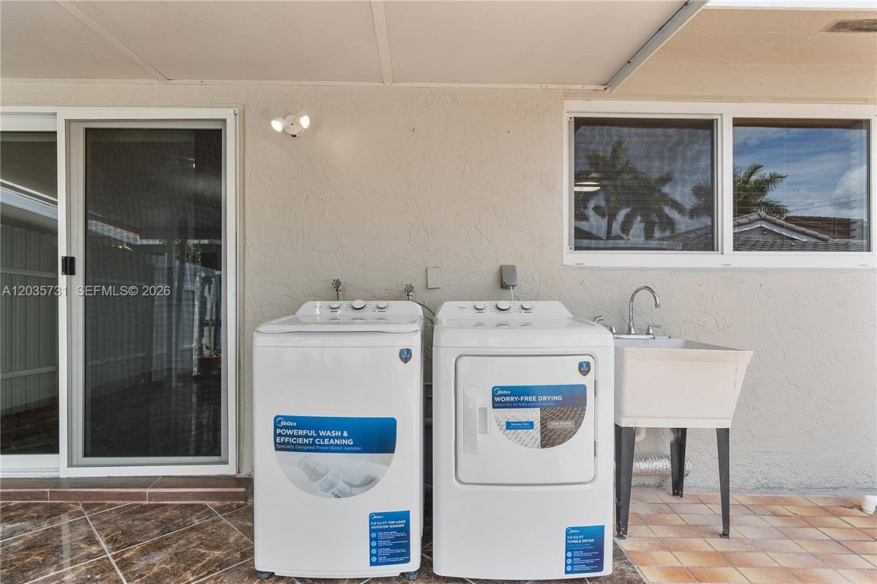11432 NW 87th Pl, Unit 11432, Hialeah Gardens, FL 33018 Photo