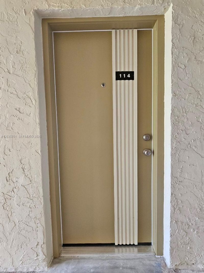 8075 SW 107th Ave , Unit 114, Miami, FL 33173 Photo