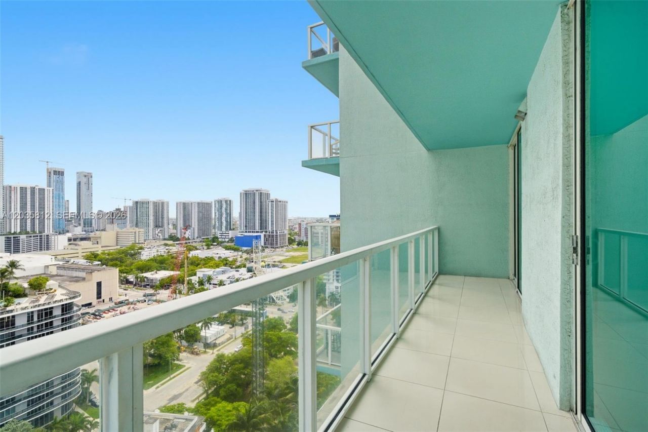 1900 N Bayshore Dr , Unit 2207, Miami, FL 33132 Photo
