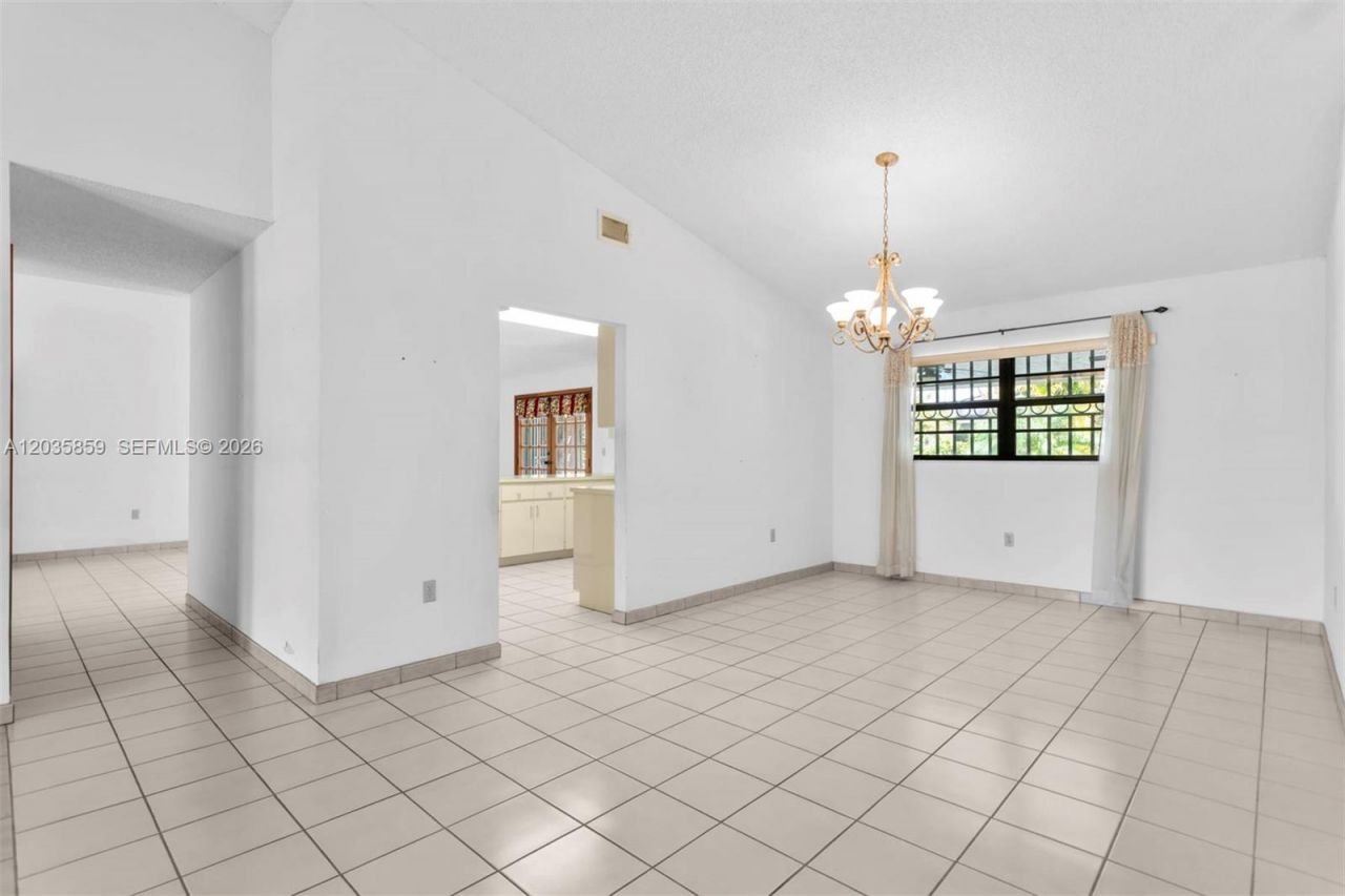 320 NW 136th Ave , Miami, FL 33182 Photo