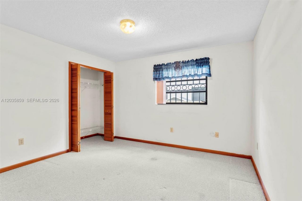 320 NW 136th Ave , Miami, FL 33182 Photo