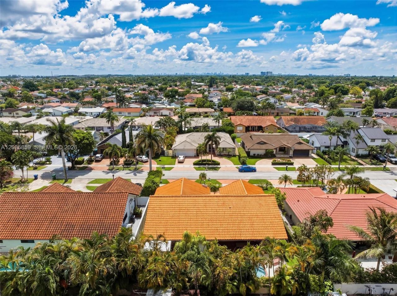 320 NW 136th Ave , Miami, FL 33182 Photo