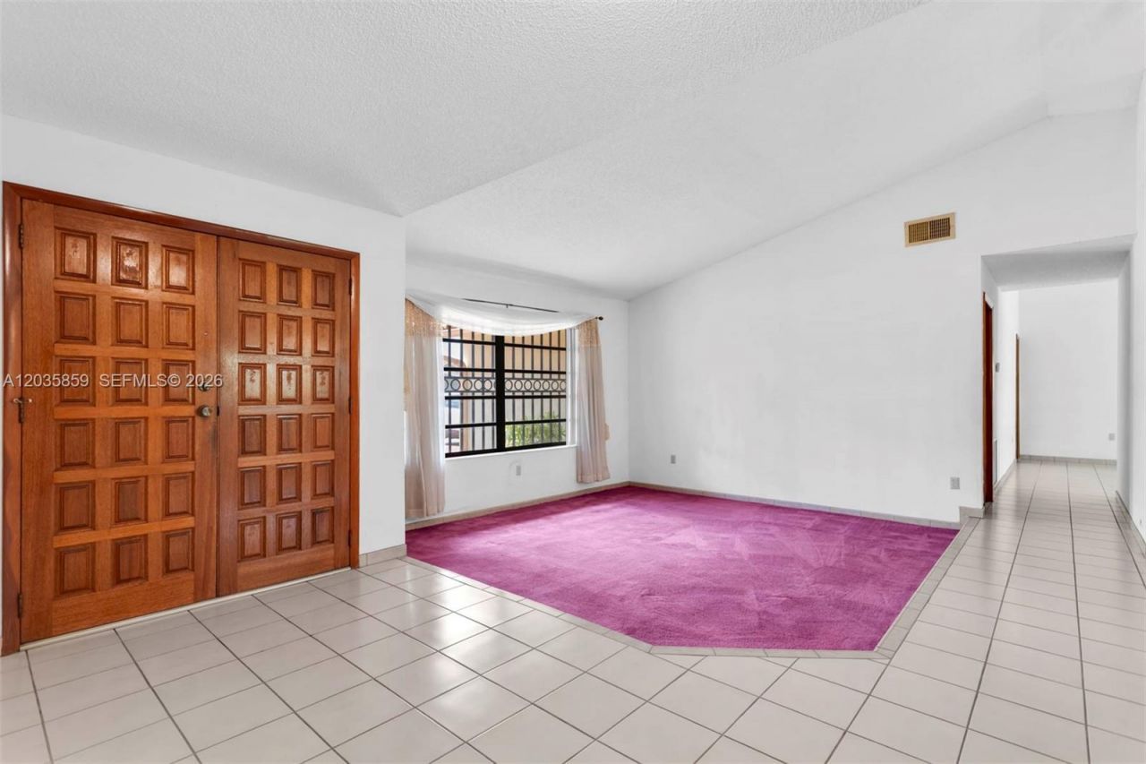 320 NW 136th Ave , Miami, FL 33182 Photo