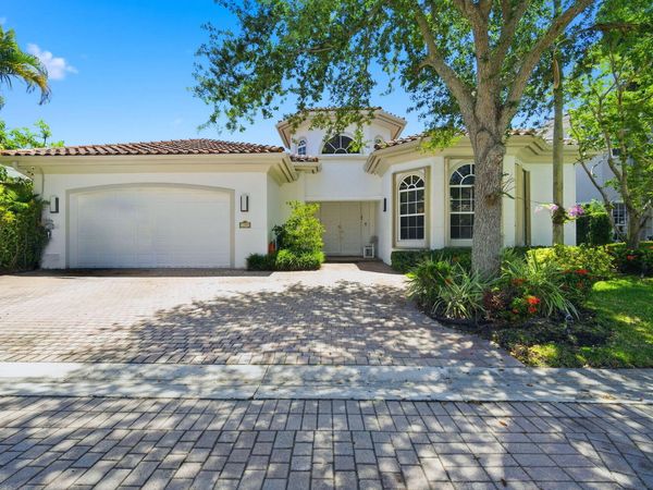 1205 Seagull Ter , Hollywood, FL 33019