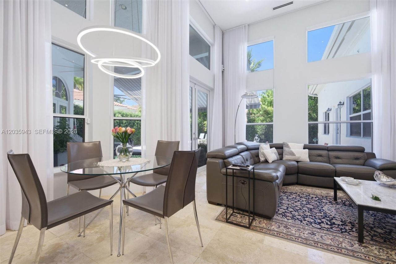 1205 Seagull Ter , Hollywood, FL 33019 Photo