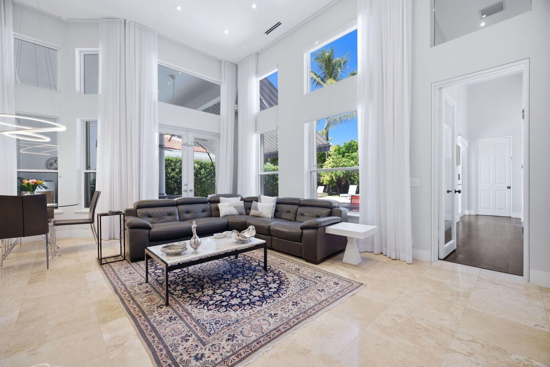 1205 Seagull Ter , Hollywood, FL 33019 Photo