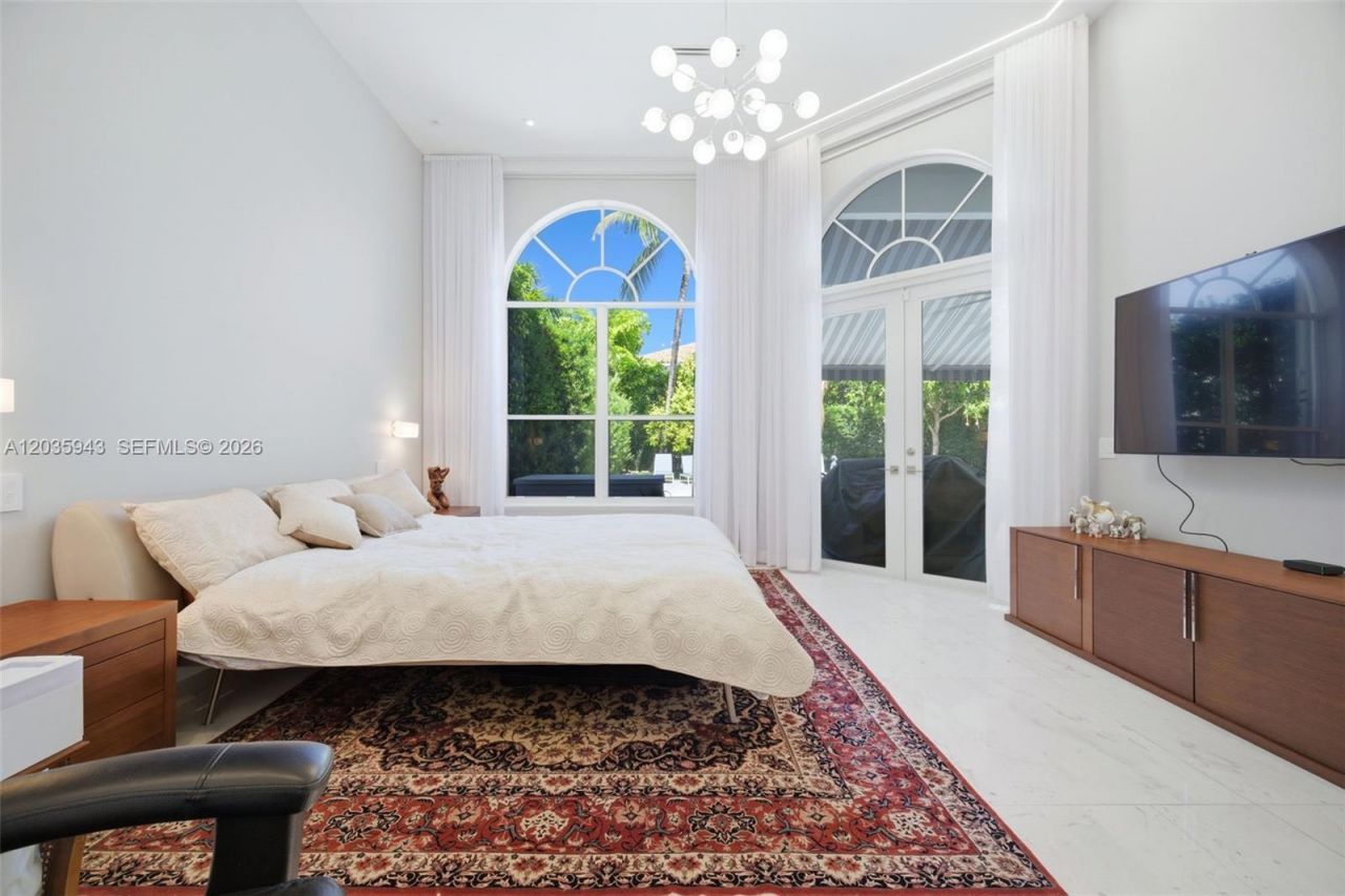 1205 Seagull Ter , Hollywood, FL 33019 Photo