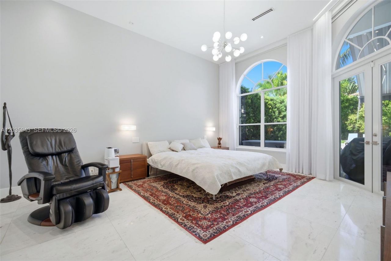 1205 Seagull Ter , Hollywood, FL 33019 Photo