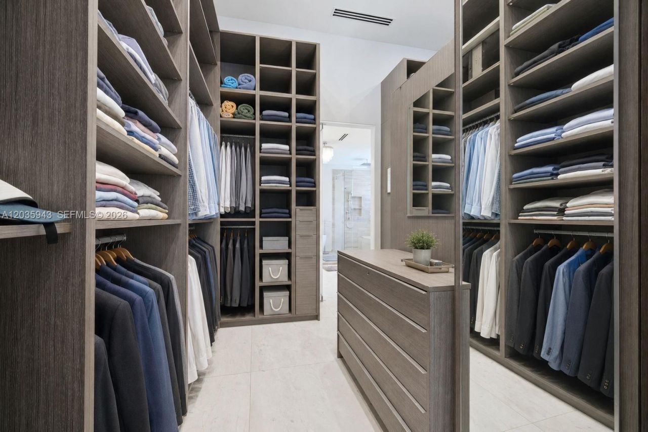 1205 Seagull Ter , Hollywood, FL 33019 Photo