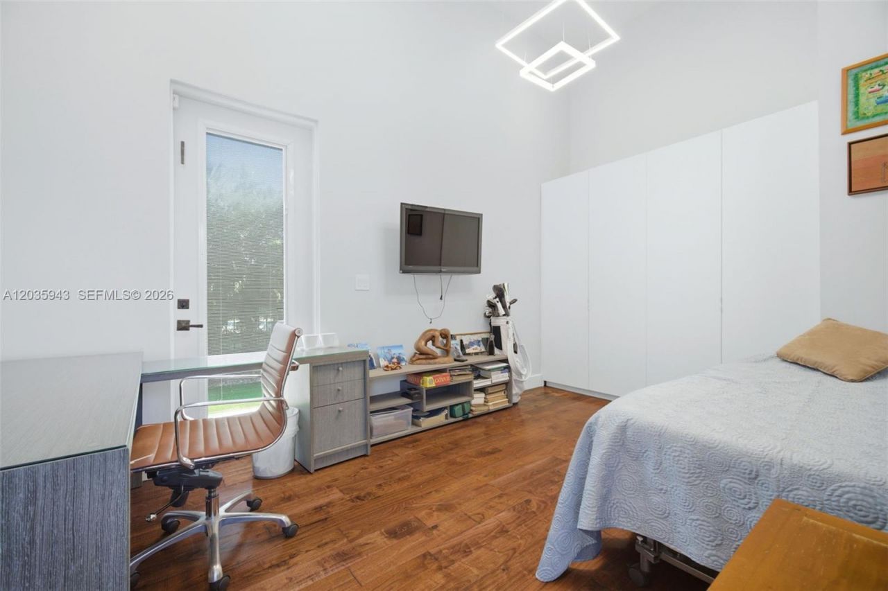 1205 Seagull Ter , Hollywood, FL 33019 Photo